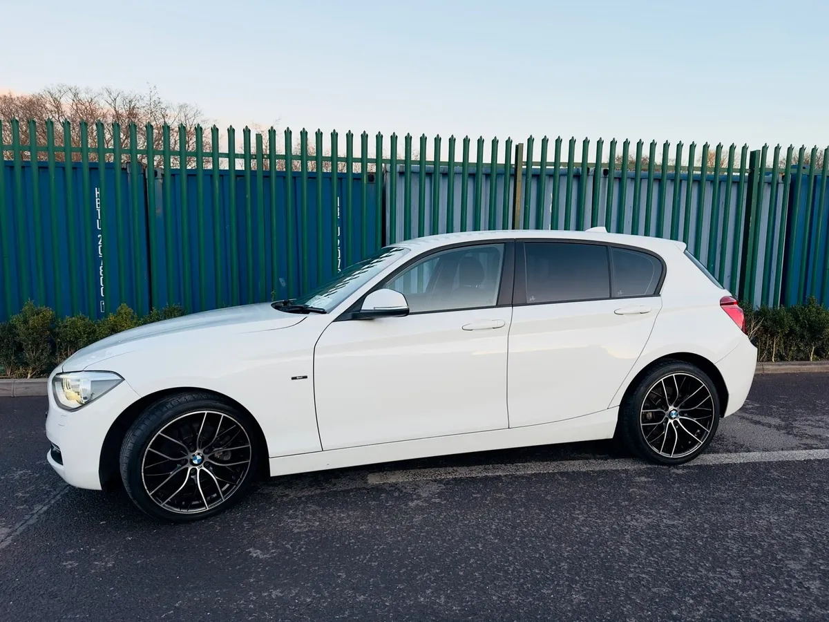 BMW 1 Series 116i Sports hatchback Auto - Image 4