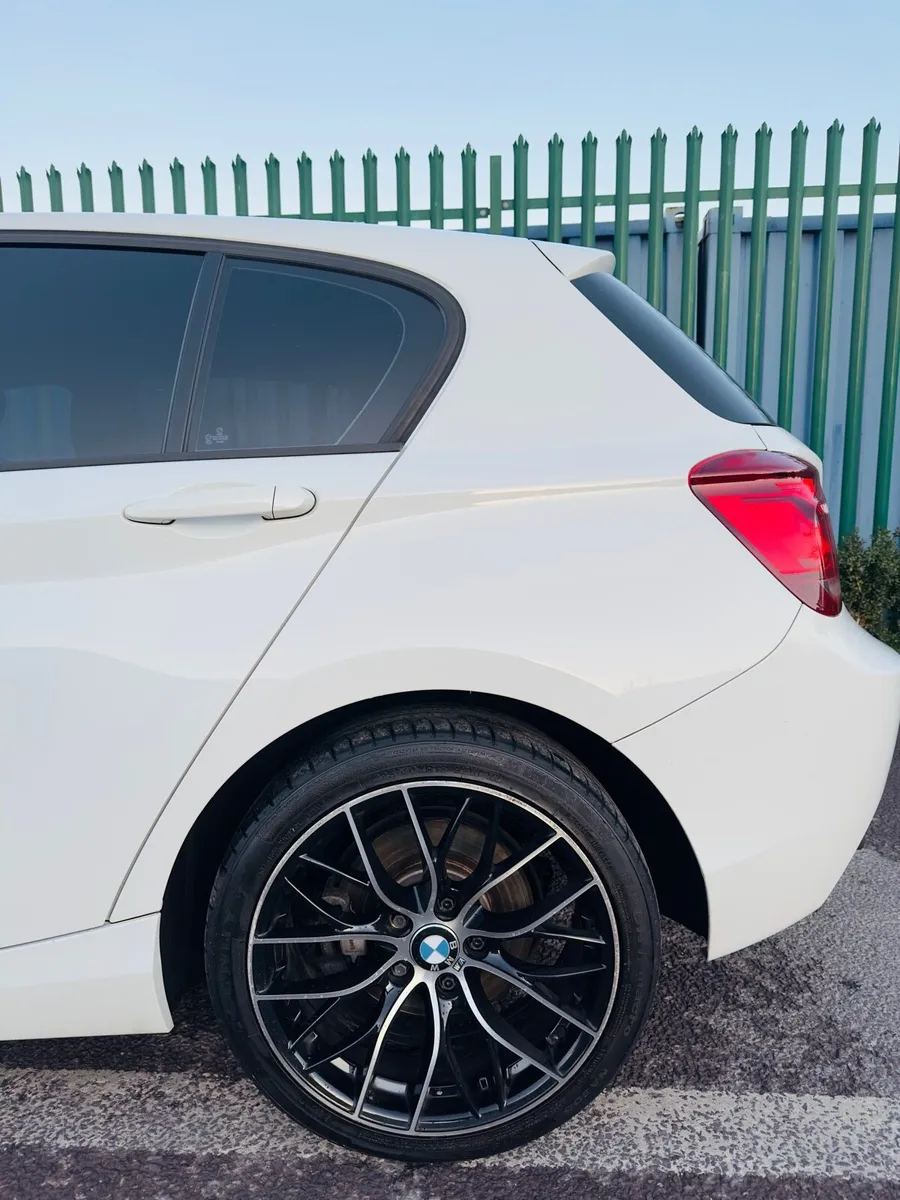 BMW 1 Series 116i Sports hatchback Auto - Image 4