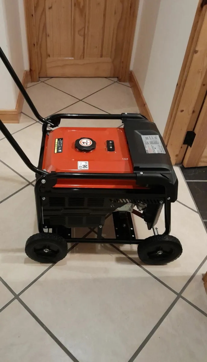 New petrol  Generator 2.6Kw - Image 4