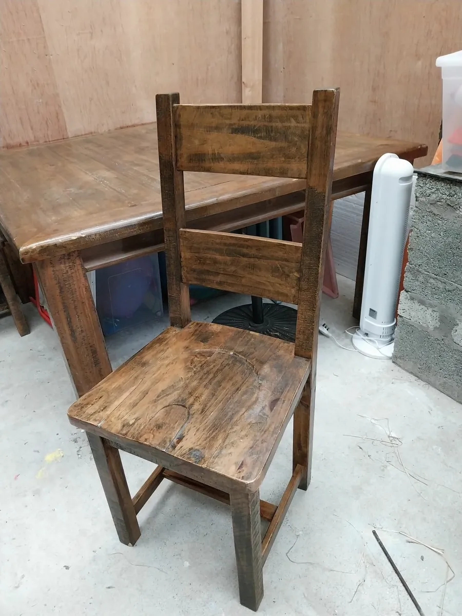 Dining table - Image 2