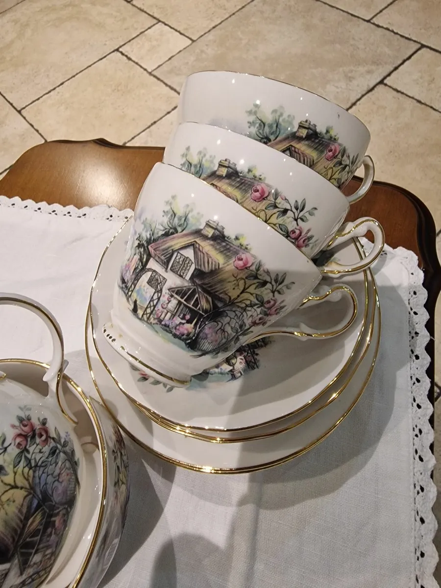21 Piece Bone China Tea Set, Duchess by Brookfield - Image 1