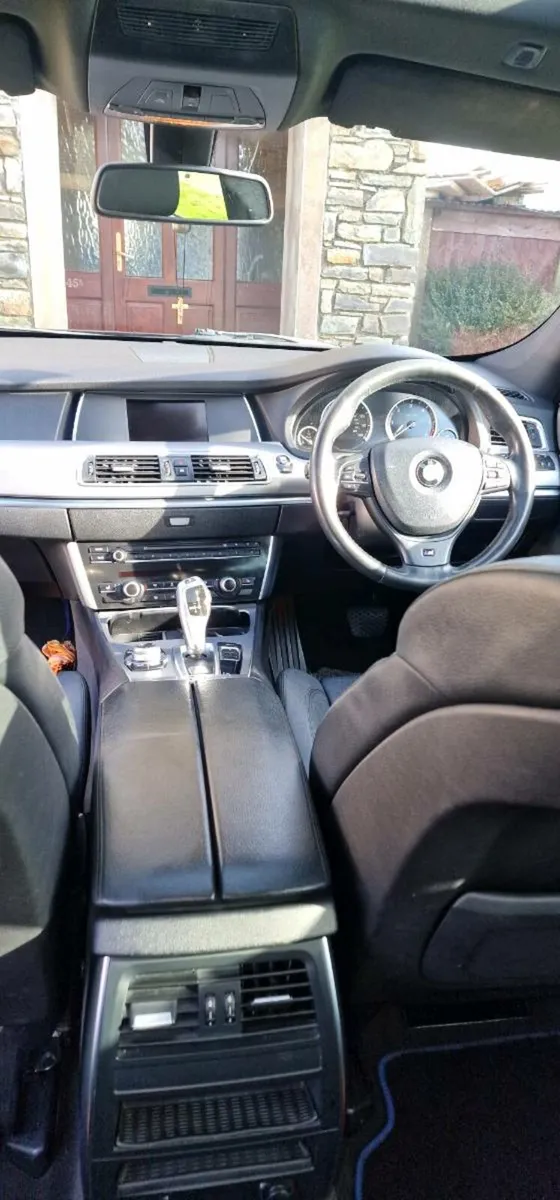 Bmw 520d  GT - Image 4