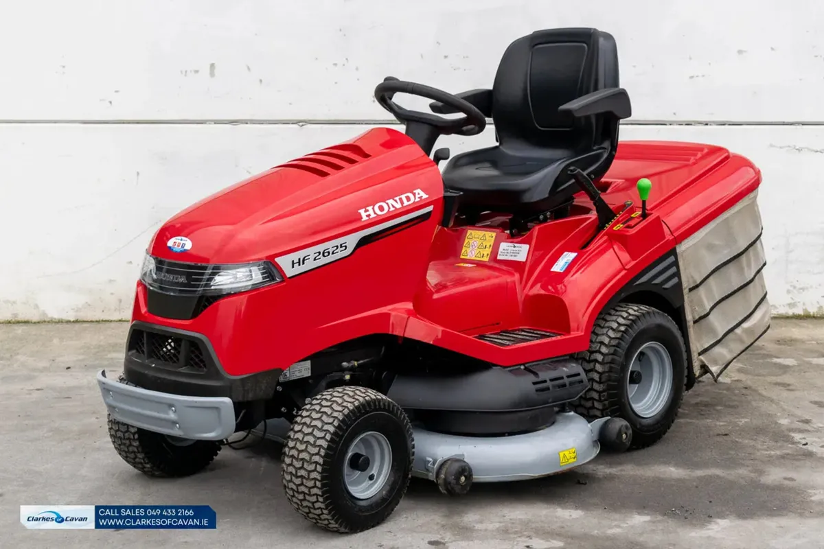 Demo Honda HF 2417 Lawnmower - Image 1