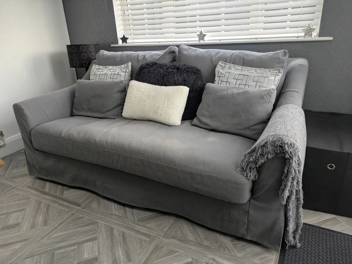 Couch - Image 1