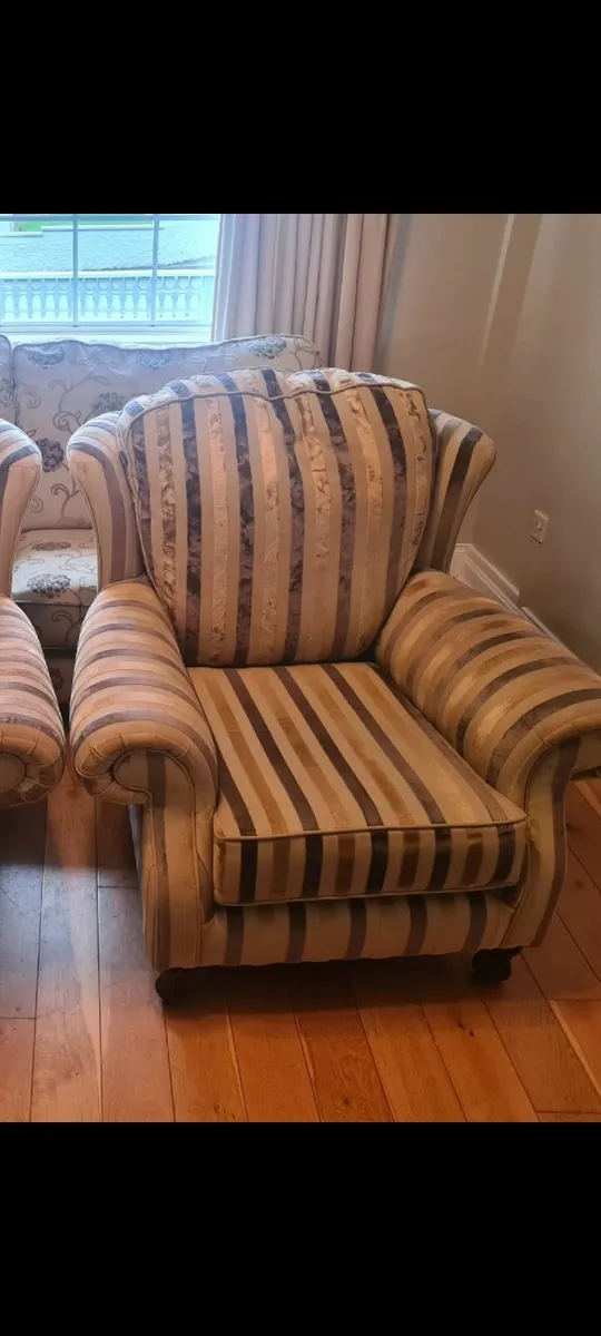 3 piece suite - Image 3