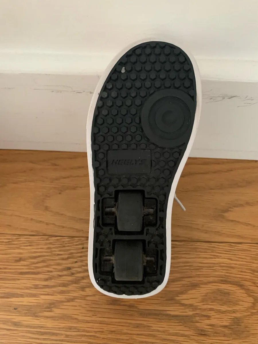 Heelys Size EU 32 - Image 4