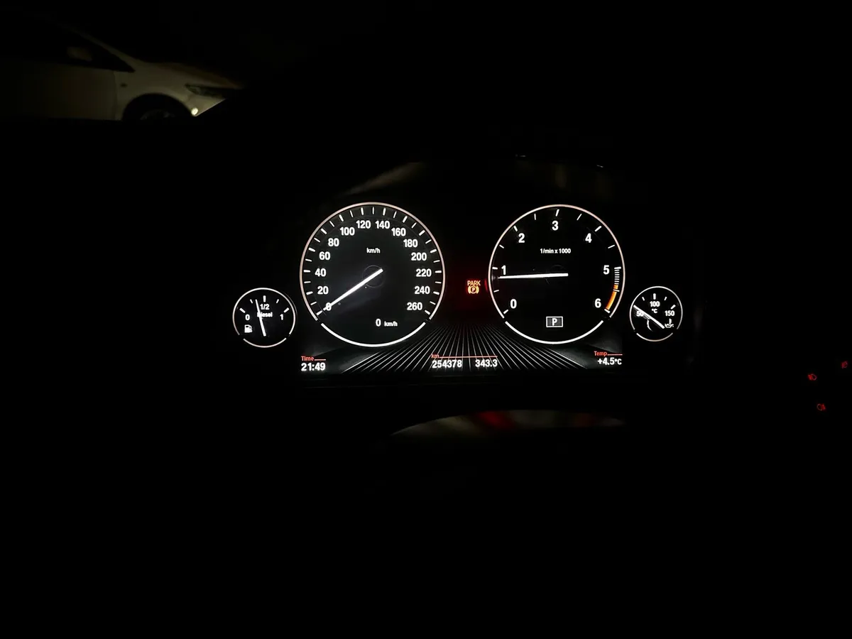 Bmw series 5 - Image 3