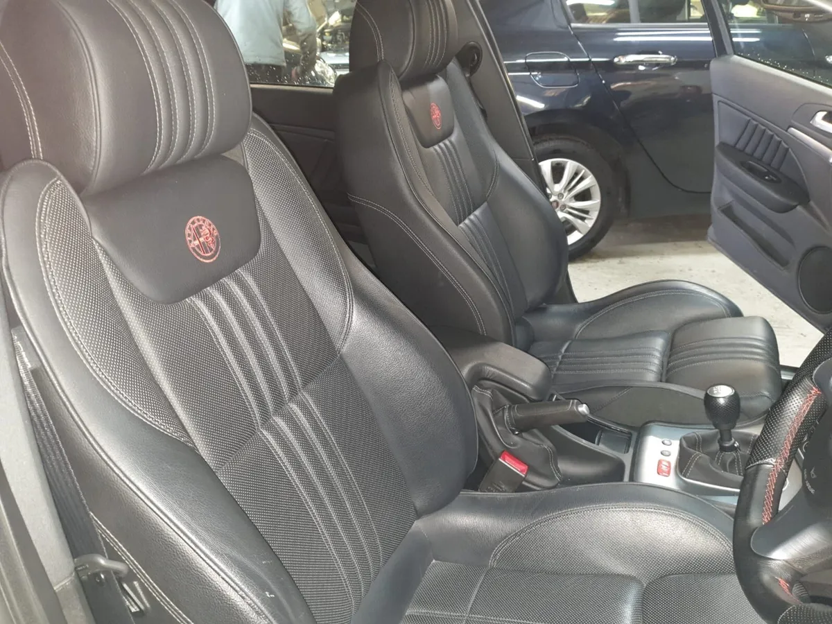 Alfa Romeo 159 2009 - Image 4