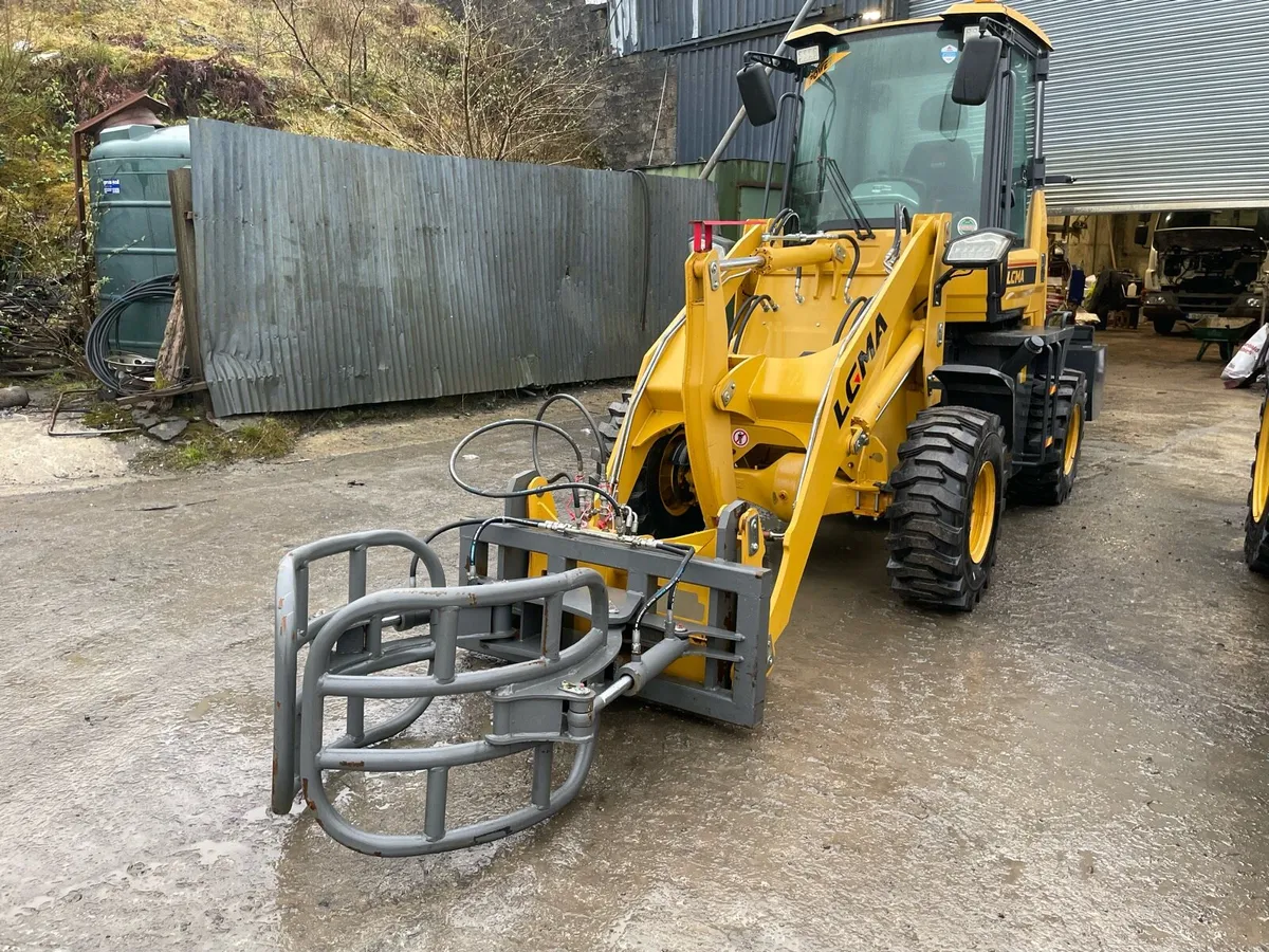 2023 LCMA 930 loading shovel - Image 1