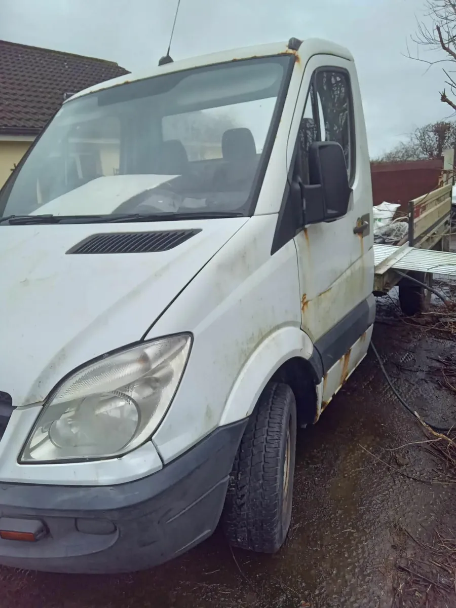 Sprinter breaking - Image 1