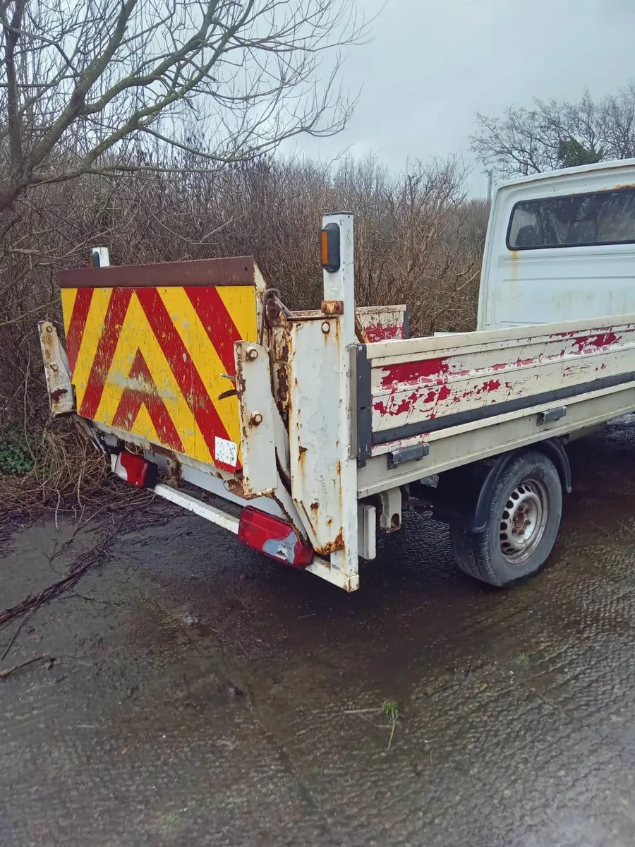 Sprinter breaking - Image 3