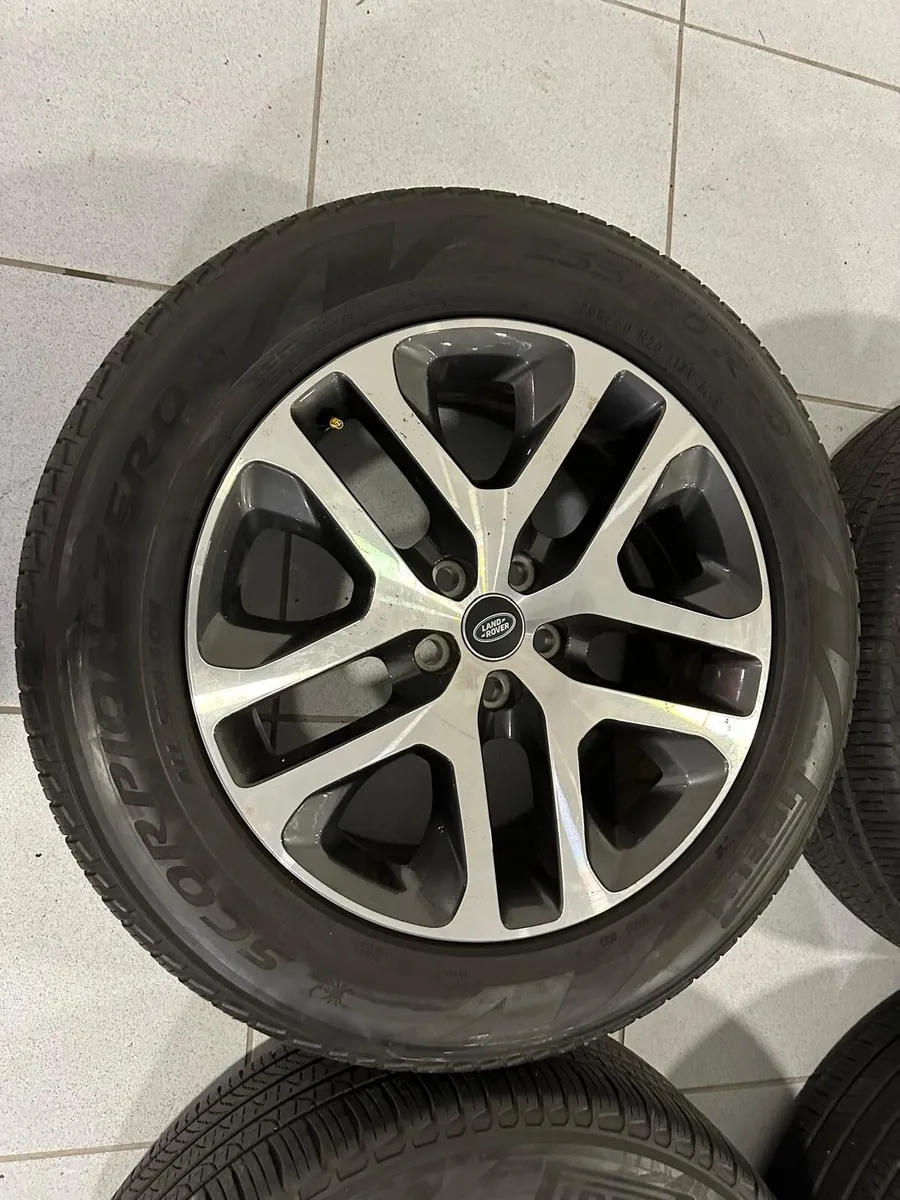 Land Rover Defender Wheels & Tyres - Image 4