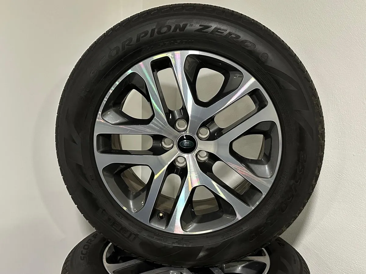 Land Rover Defender Wheels & Tyres - Image 1