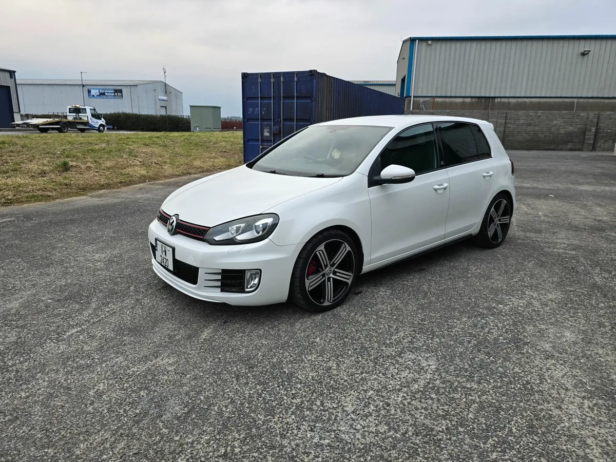 2011 Volkswagen Golf GTI Adidas Edition - Image 3