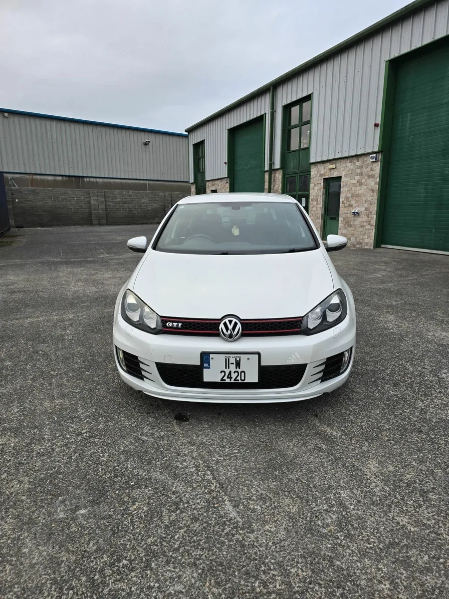 2011 Volkswagen Golf GTI Adidas Edition - Image 2