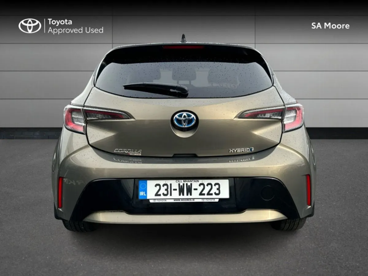 Toyota Corolla Luna Sport Hatchback - Image 4