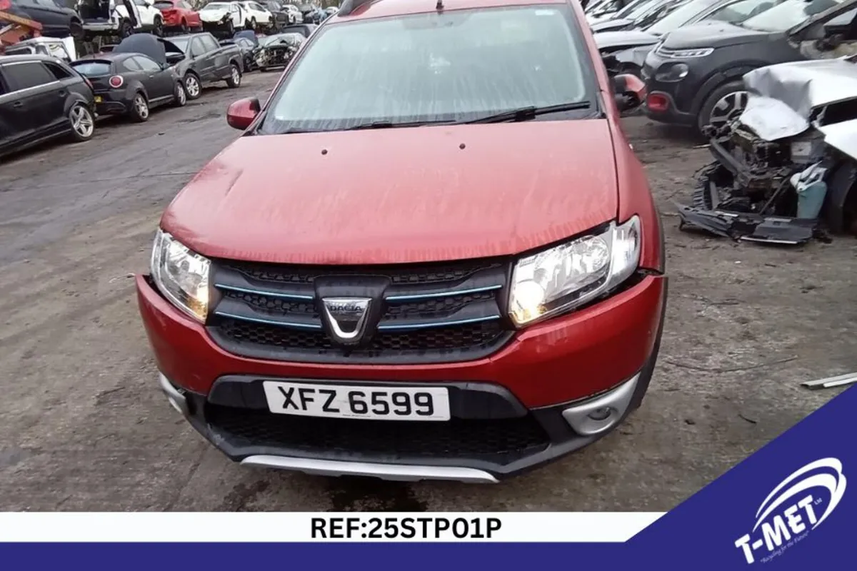 2015 DACIA SANDERO STEPWAY BREAKING FOR PARTS - Image 2