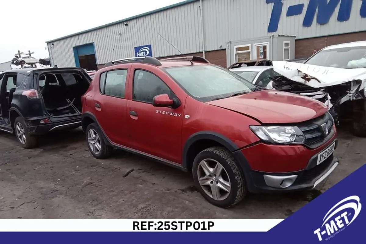 2015 DACIA SANDERO STEPWAY BREAKING FOR PARTS - Image 3