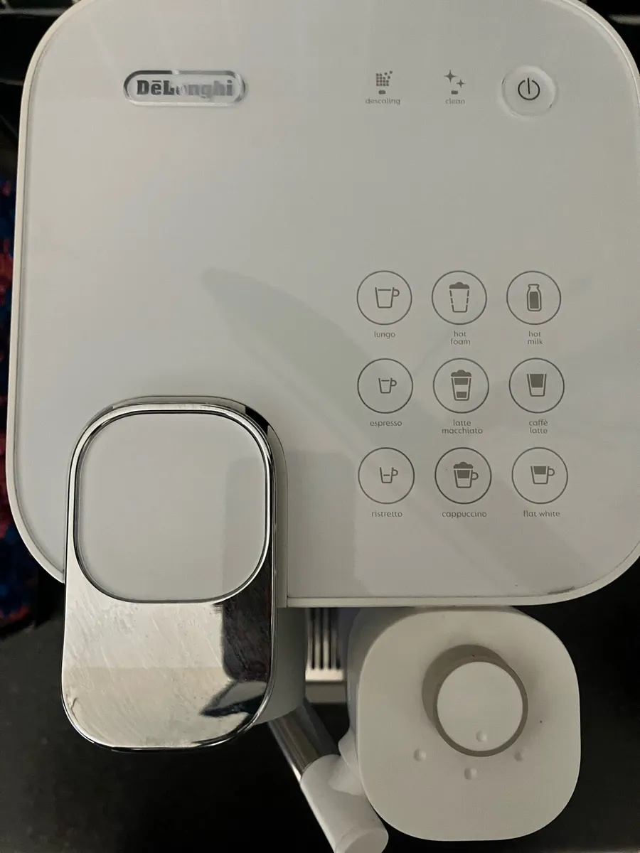 NESPRESSO GRAN LATISSIMO COFFEE MACHINE - Image 3