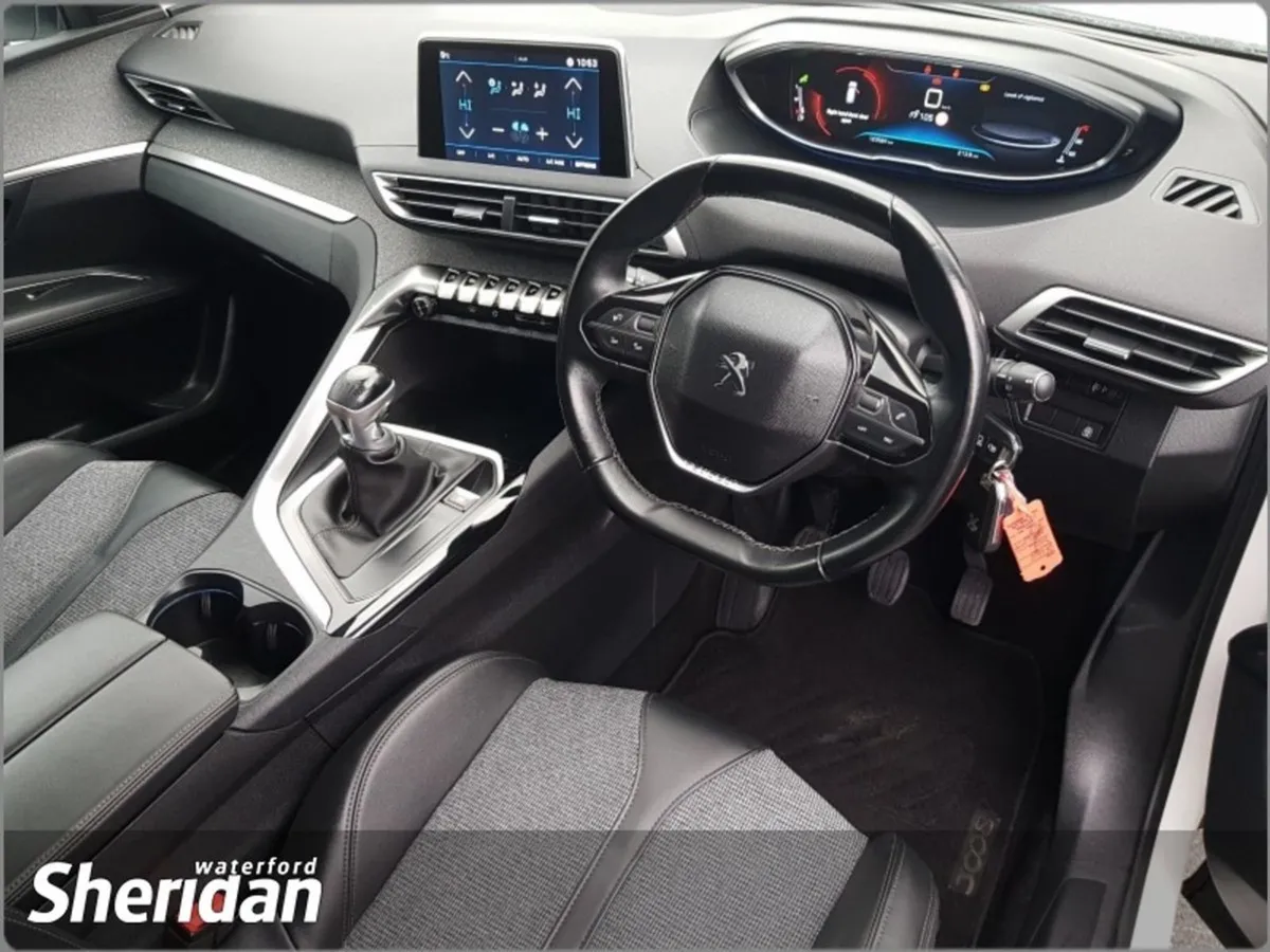Peugeot 3008 1.5 Bluehdi 130bhp Allure - Image 2