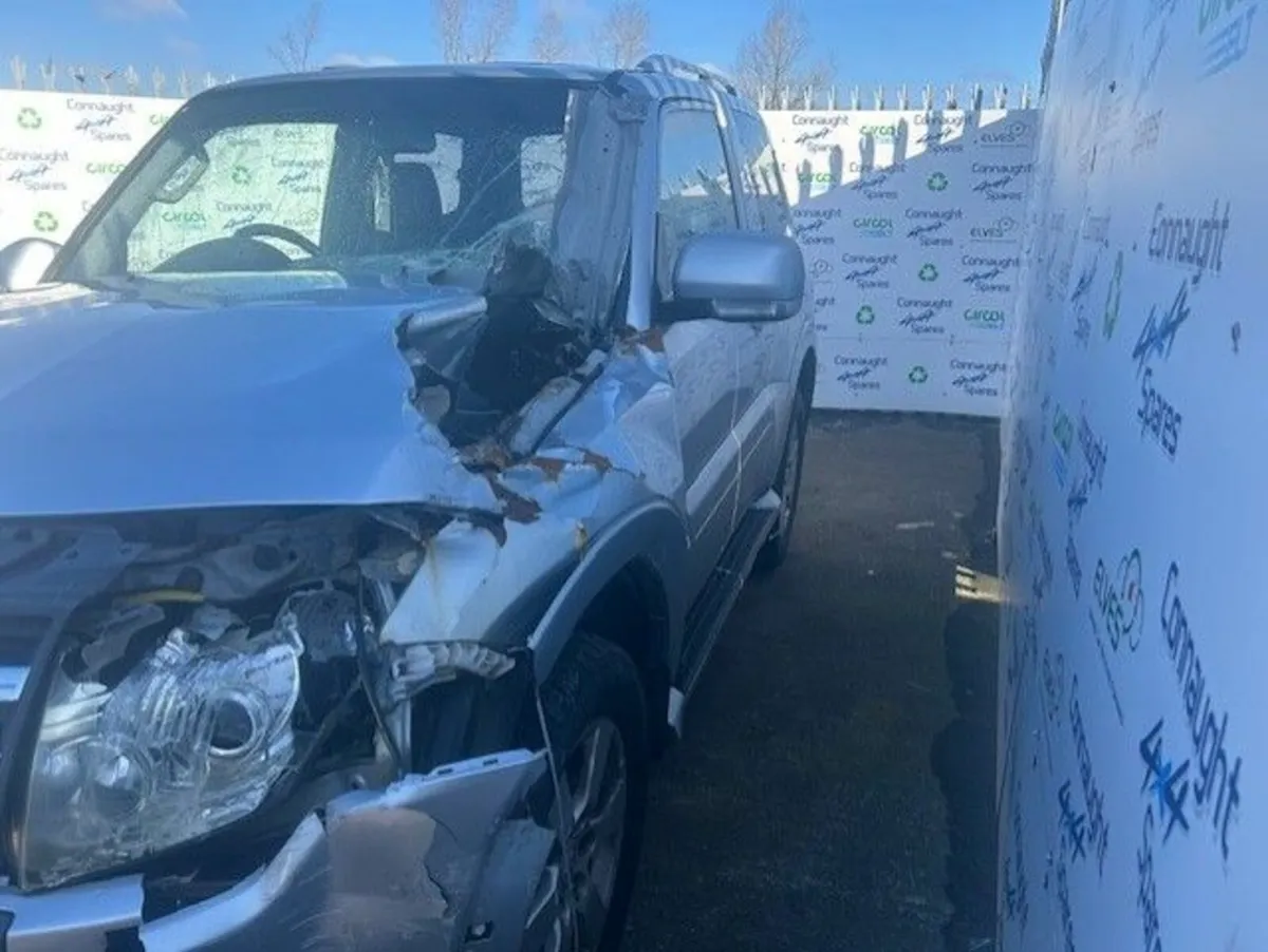 2007 MITSUBISHI PAJERO JUST IN FOR BREAKING - Image 2