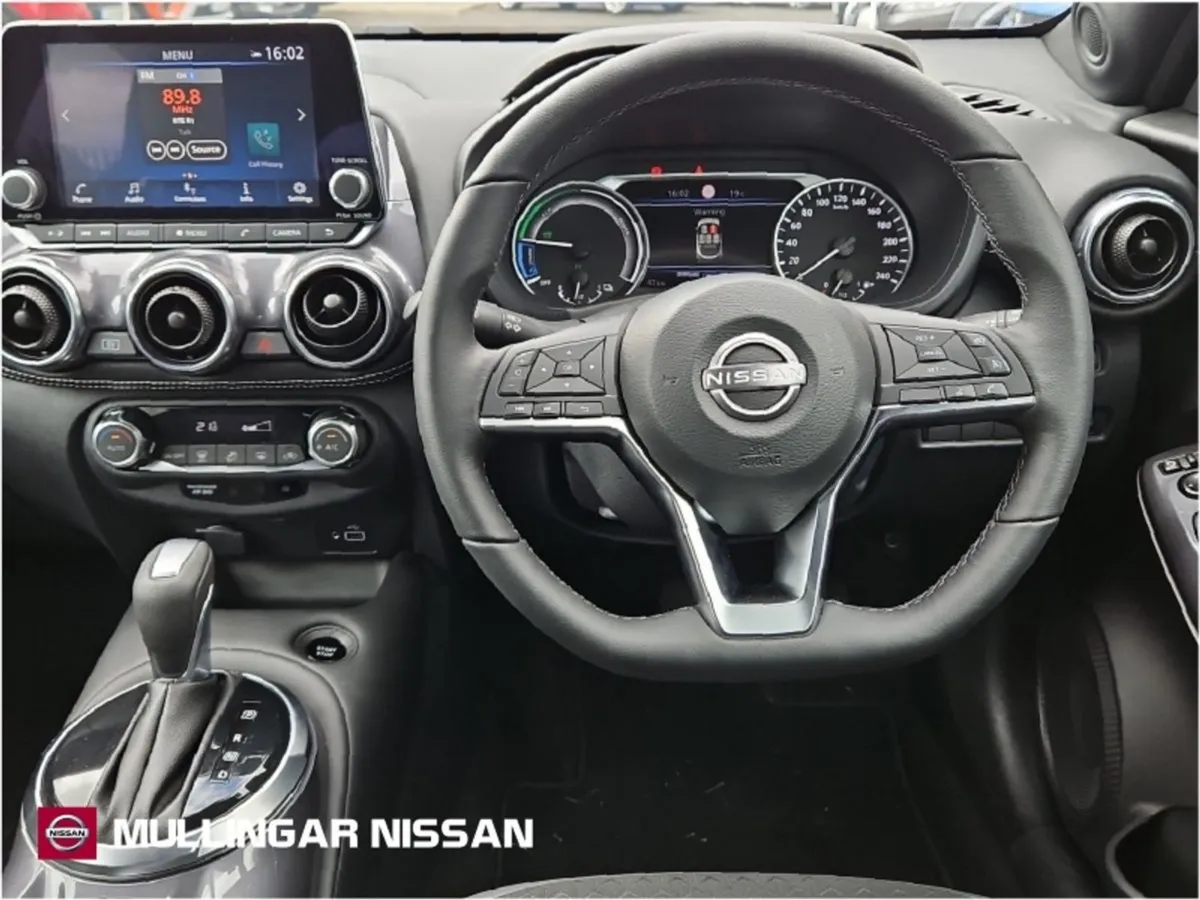 Nissan Juke N-design 1.6 Hybrid Auto - Check out - Image 2