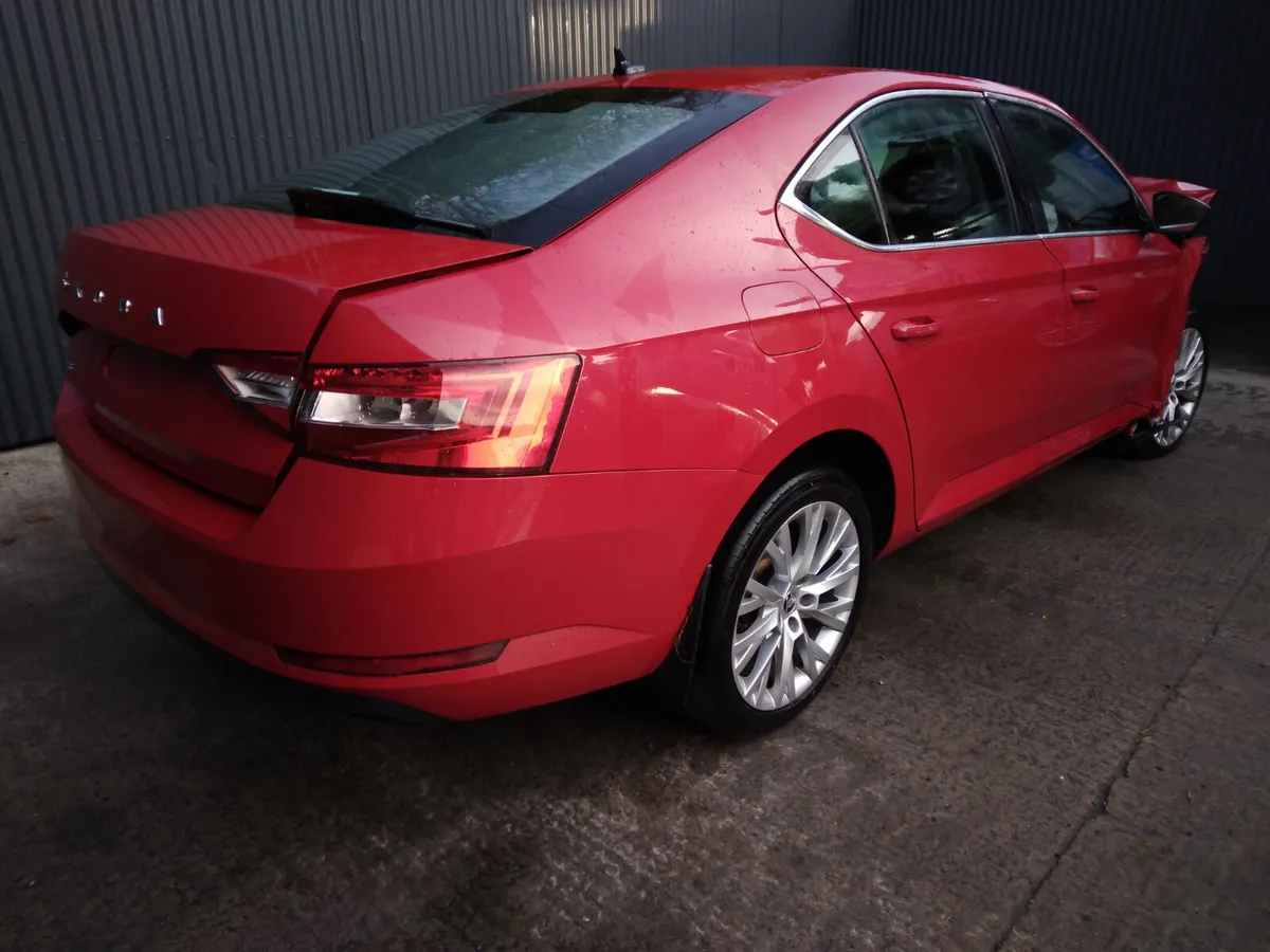 2021 Skoda Superb 2.0 TDI Breaking /Dismantling - Image 3