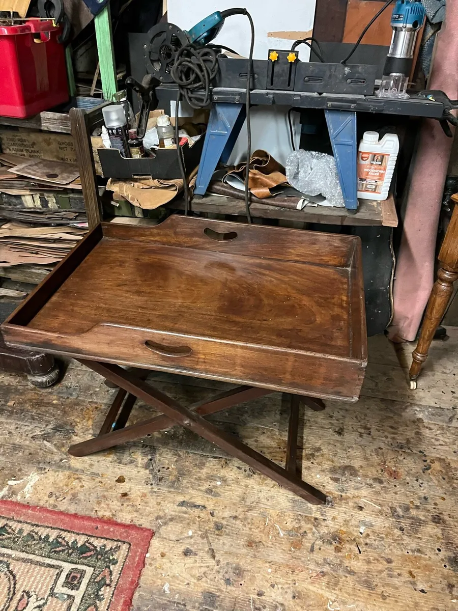 2 side tables Butters tray and set of 4 rosewood c - Image 4
