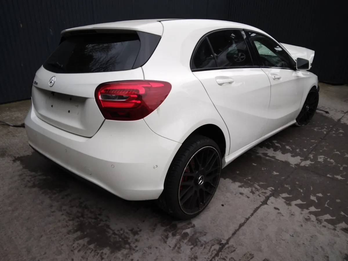 2017 Mercedes A-Class A180 Breaking/Dismantling - Image 1