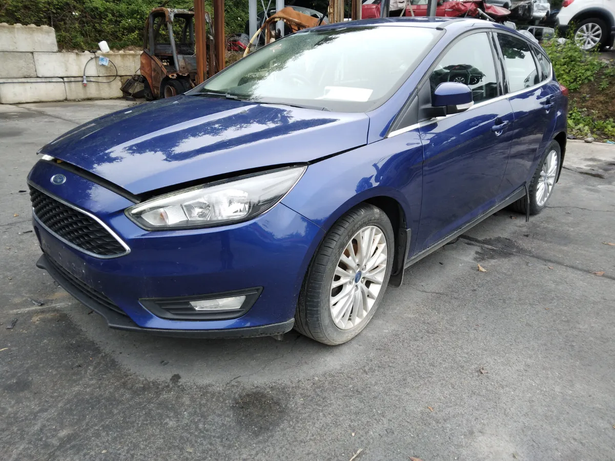 2015 Ford Focus 1.6 TDCI Complete Front End Panels - Image 2