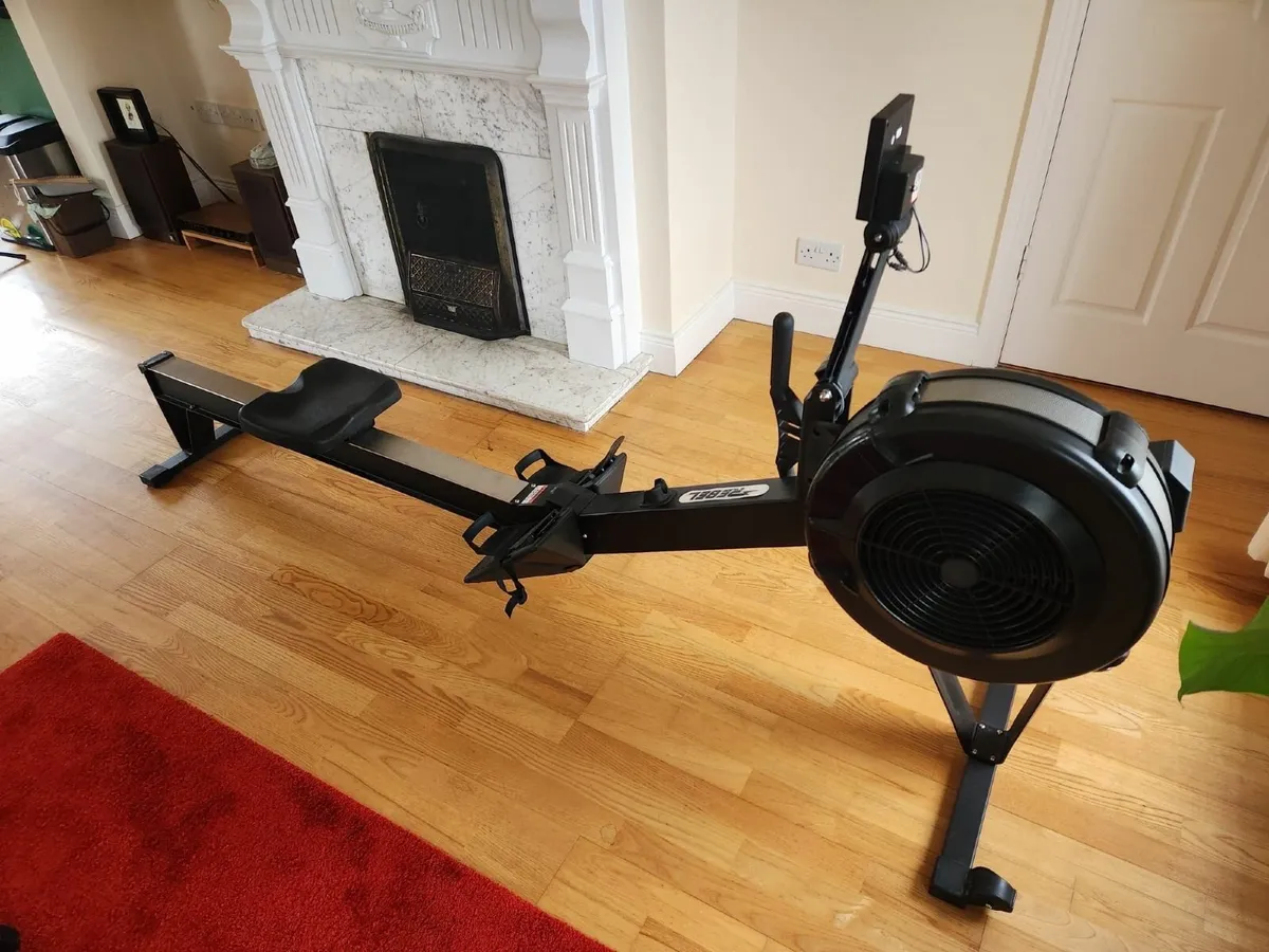Rowing Machine - Image 3
