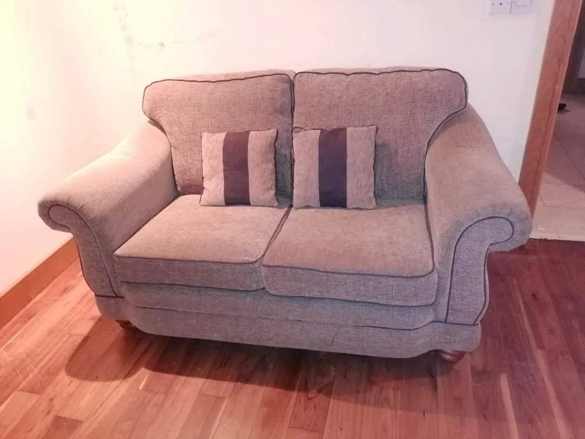 Suite furniture - Image 1