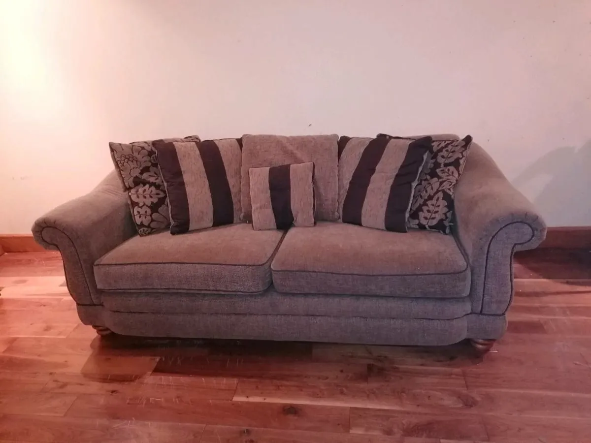 Suite furniture - Image 3