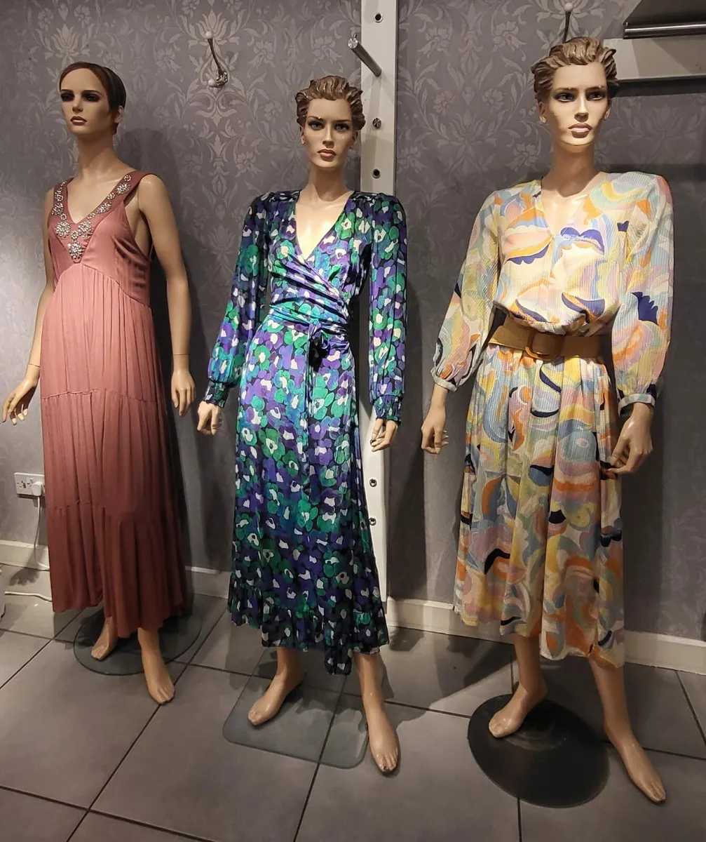 Female Mannequins - Image 2