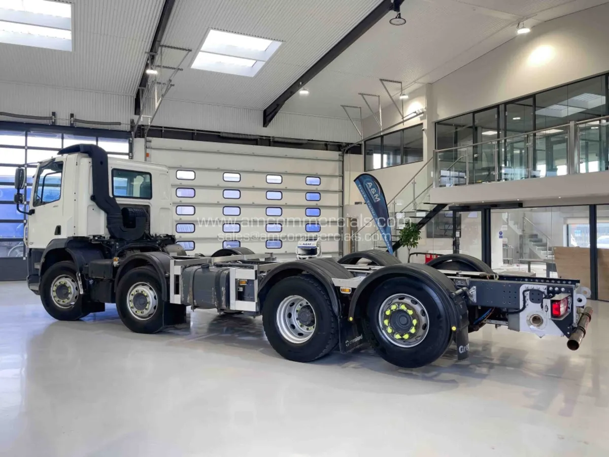 2021 (21) DAF CF 370 8X4 CHASSIS CAB REARLIFT - Image 4