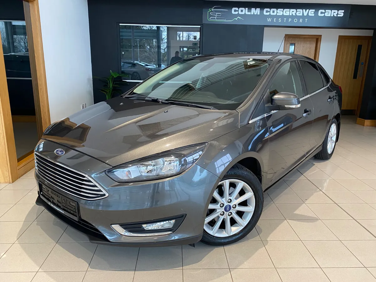 Ford Focus 2016 Titanium Saloon - Image 3
