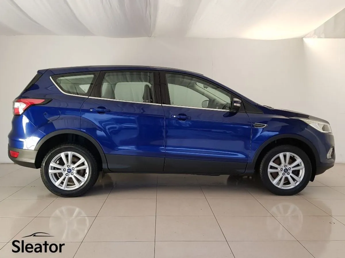 Ford Kuga 1.5 Tdci Zetec 120PS 2WD 5DR - Image 2