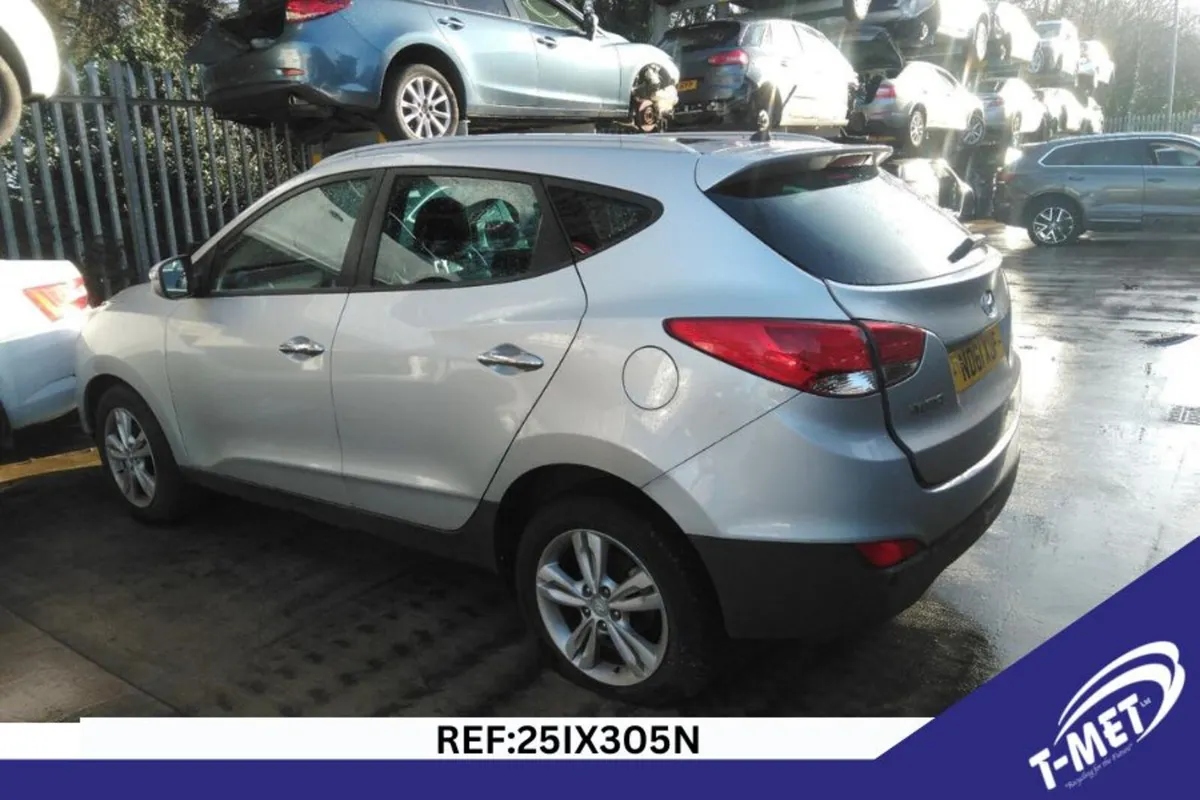 2011 HYUNDAI IX35 BREAKING FOR PARTS - Image 3