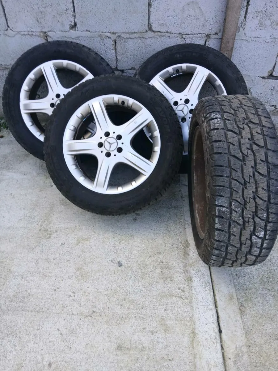 Mercedes ml wheel 🛞 - Image 1