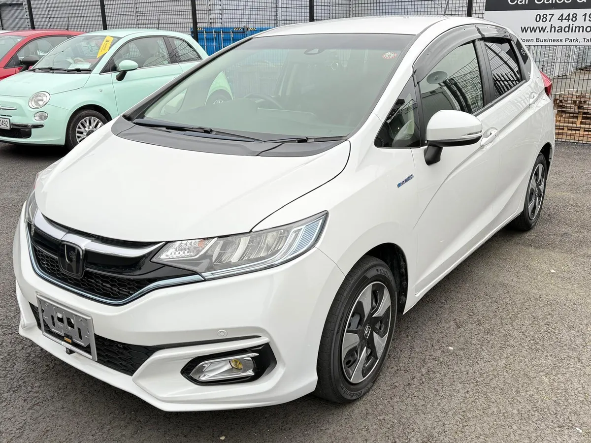 Honda fit 2018 - Image 10