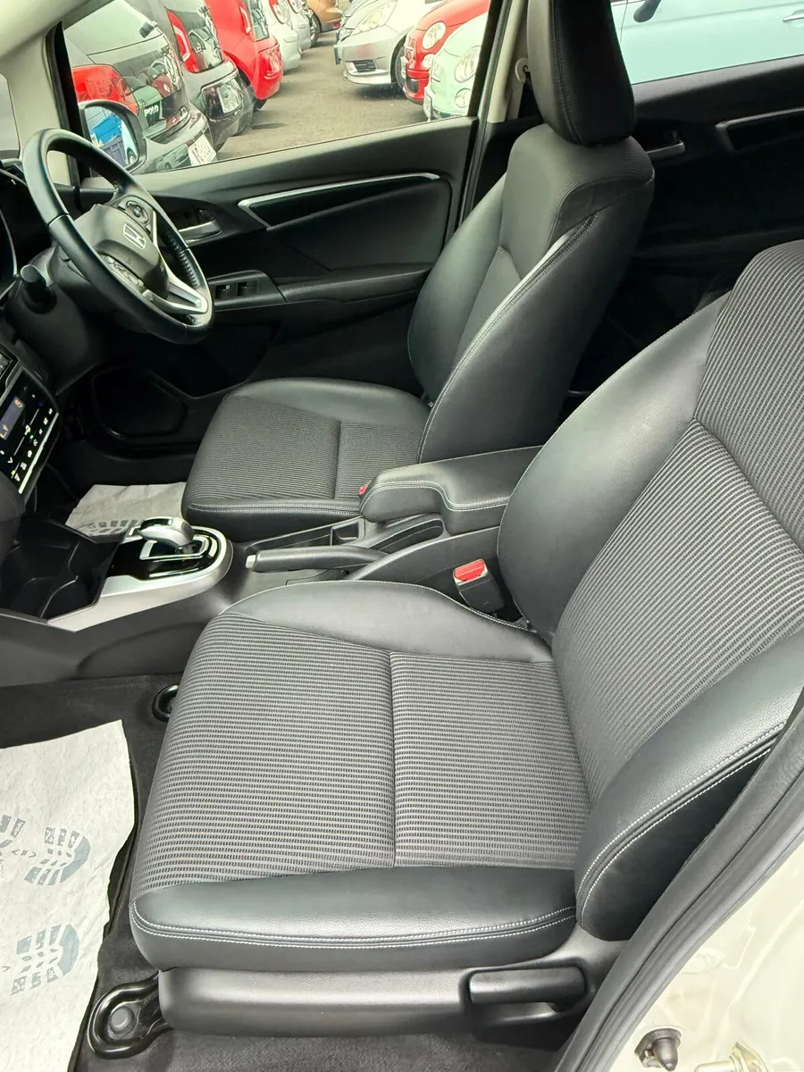 Honda fit 2018 - Image 15