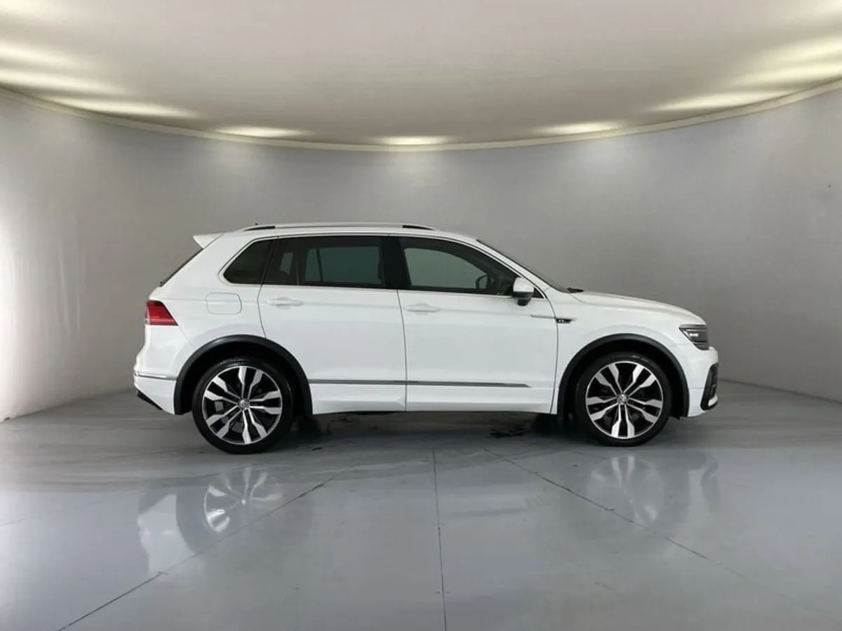 182 Volkswagen Tiguan 2.0 R LINE - Image 1