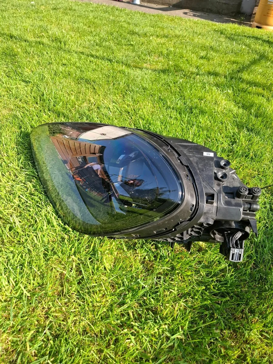 Porsche cayenne headlight - Image 2