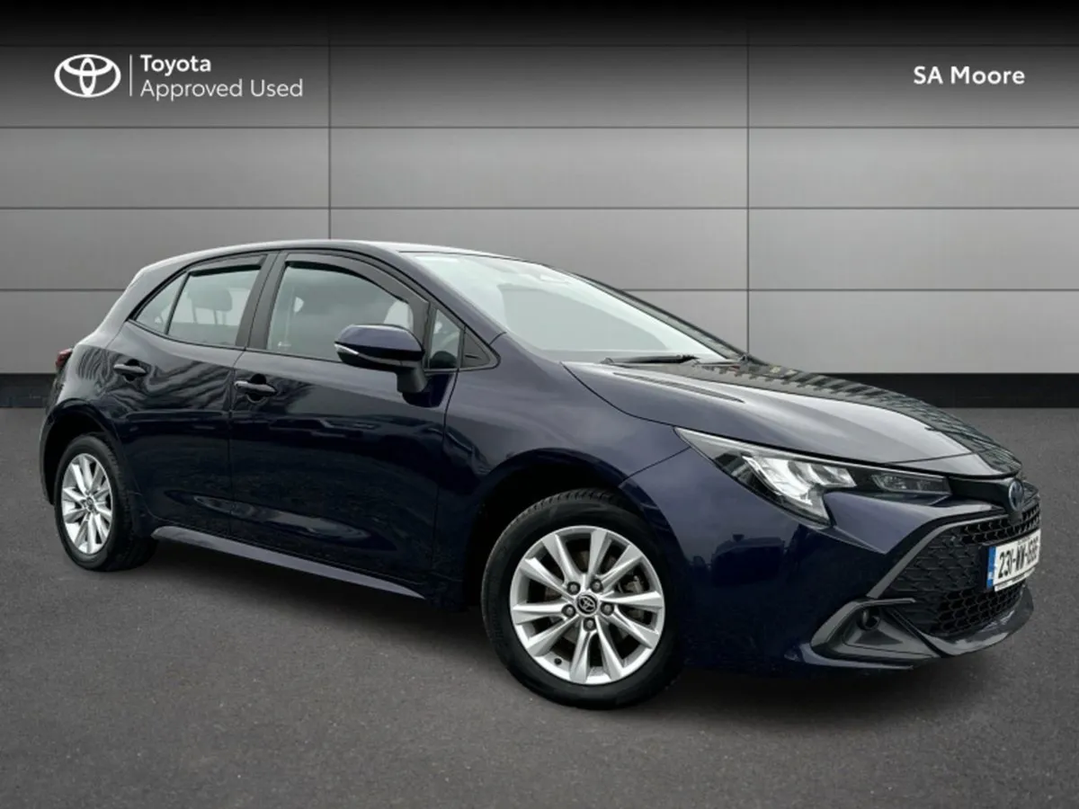 Toyota Corolla Luna Hybrid - Image 1