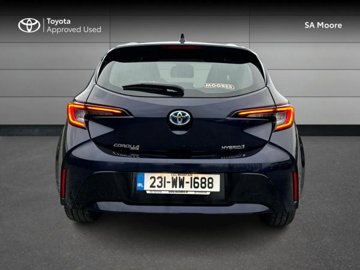 Toyota Corolla Luna Hybrid - Image 4