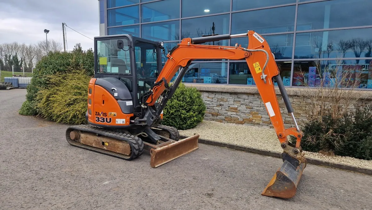 2019 Hitachi Zx33 U - Image 4