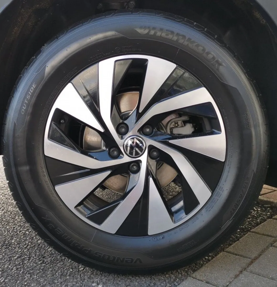 Volkswagen Tiguan Edition 75 2.0 TDI 150 BHP  aut - Image 4