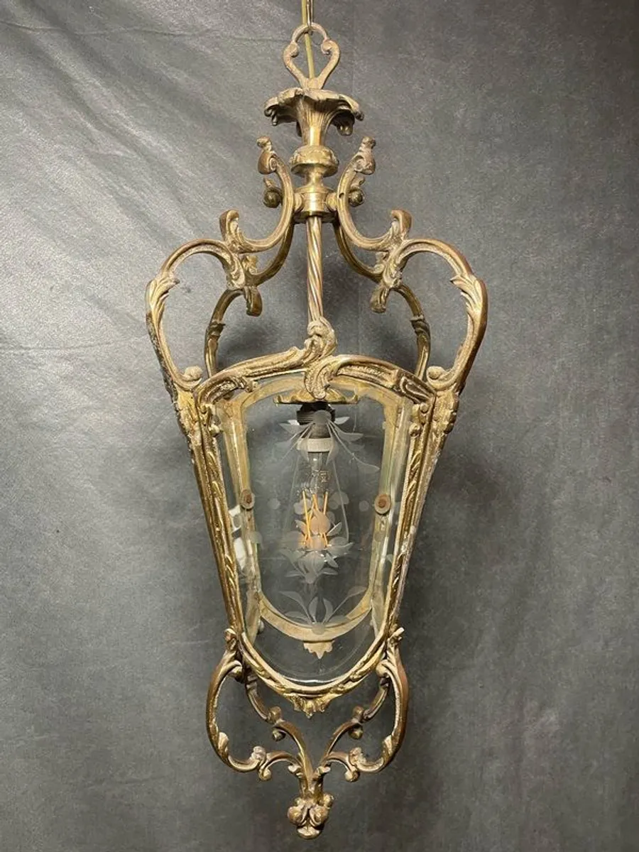 Beautiful Brass and Curved Glass French Lantern. - Image 2