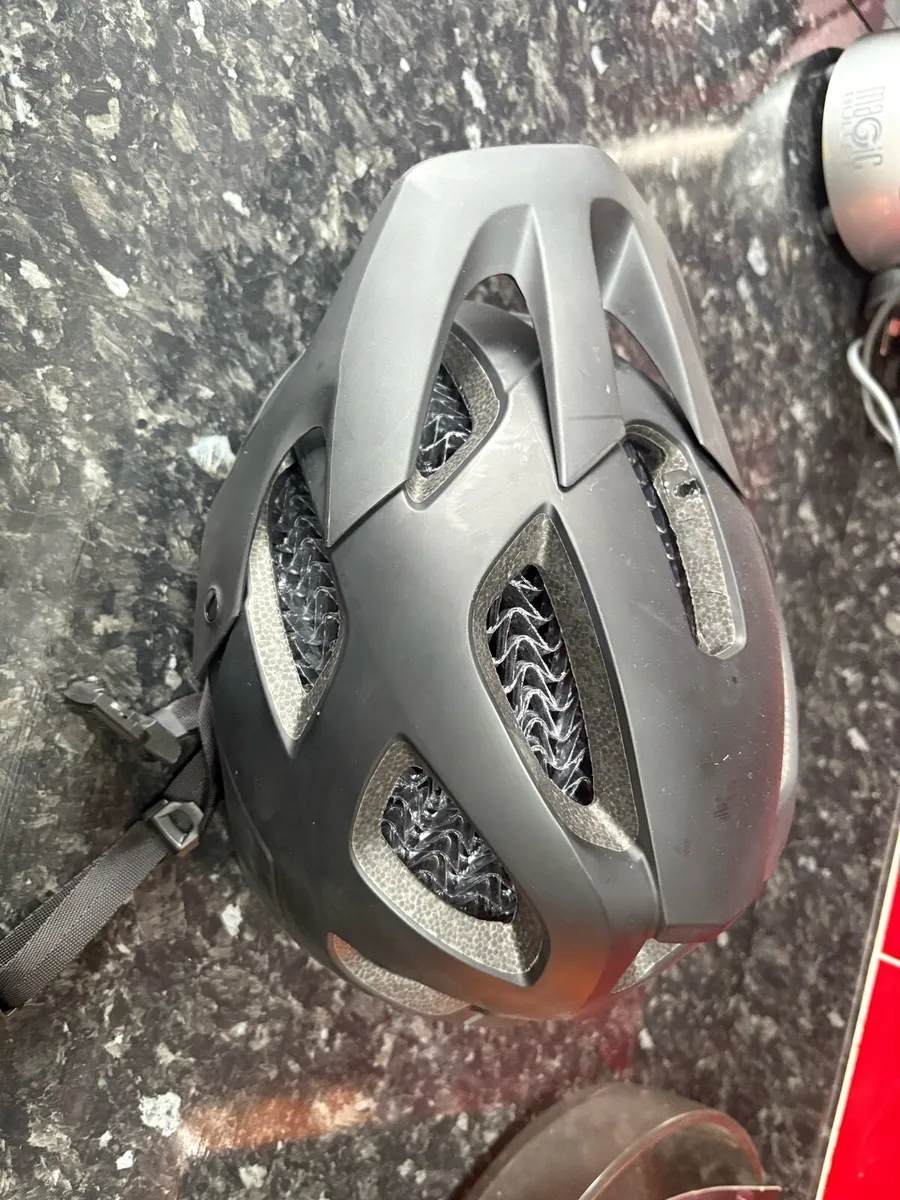 Bontrager bicycle helmet - Image 1