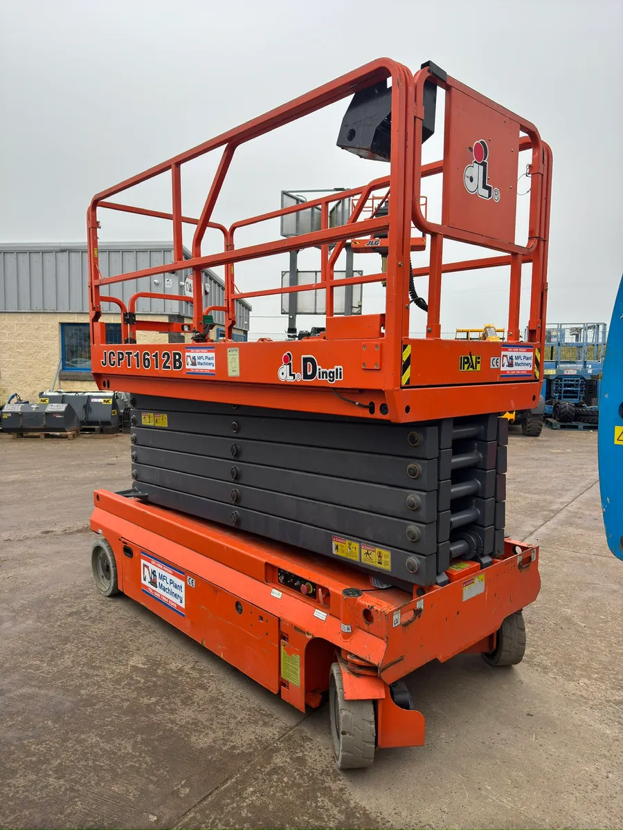 16m Dingli Scissor Lift - Image 3